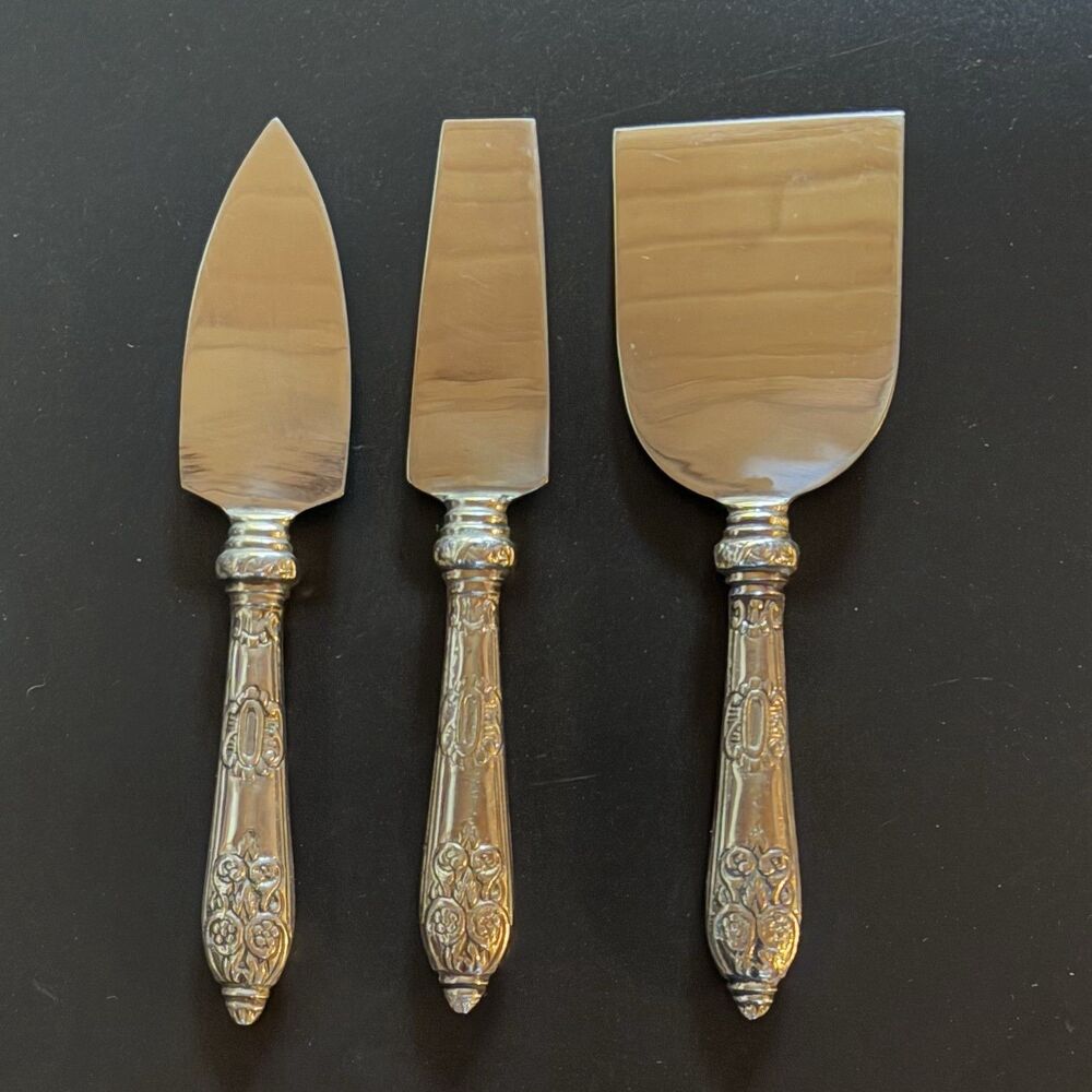 Vintage 3 Piece Silverplate Cheese Serving Set Hertiage Pattern 1847 Roger Bros